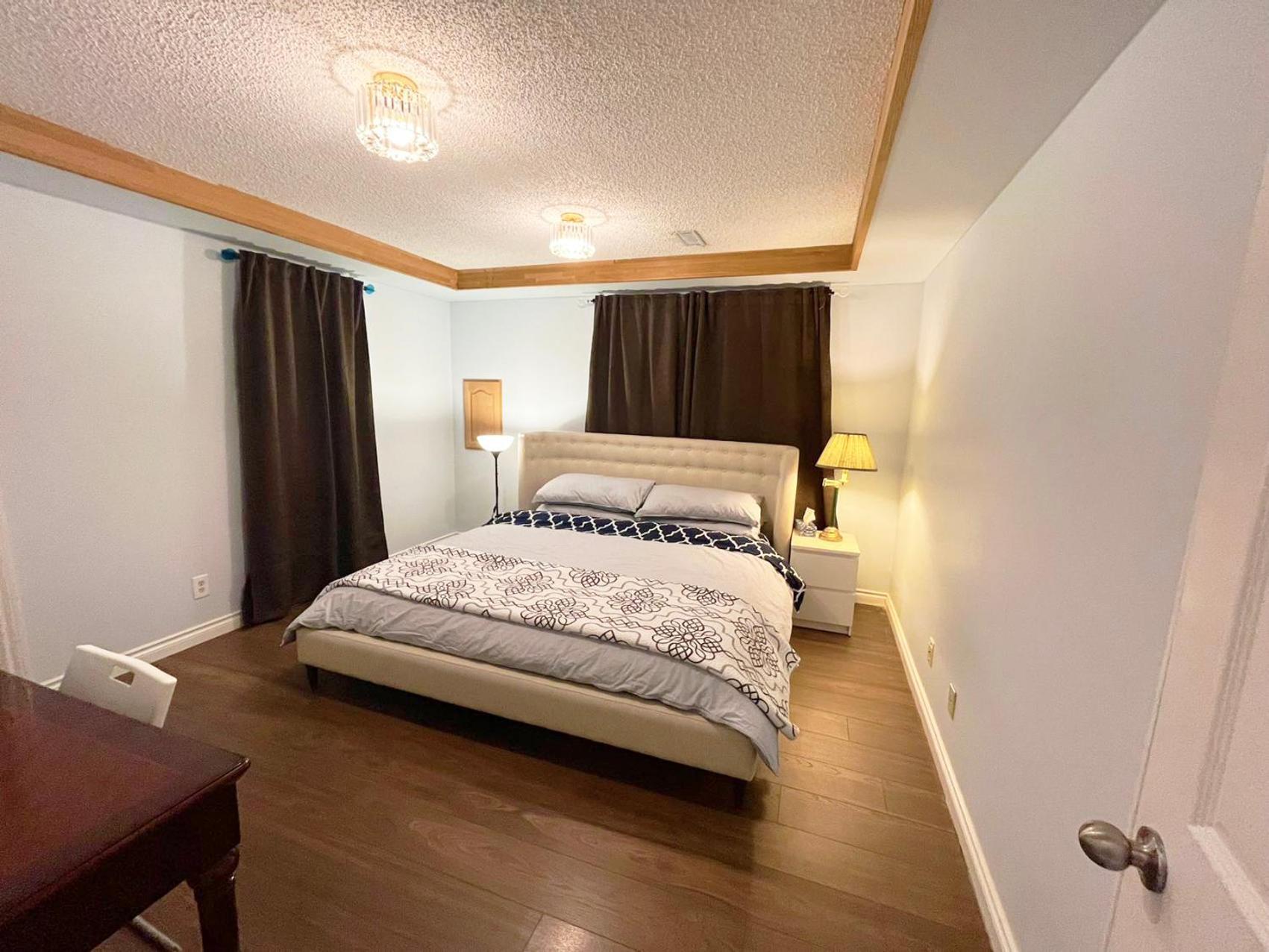Private Suite With Private Entrance King Bed Ричмонд Экстерьер фото